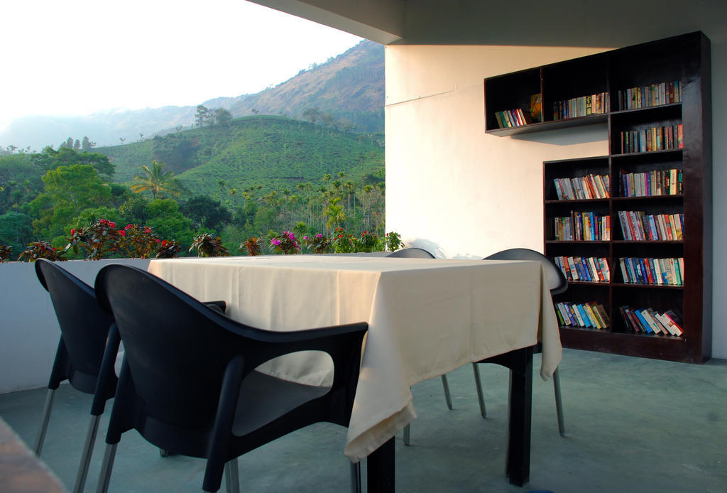 Gruenberg Tea Plantation Haus Bed and Breakfast Munnar Eksteriør billede